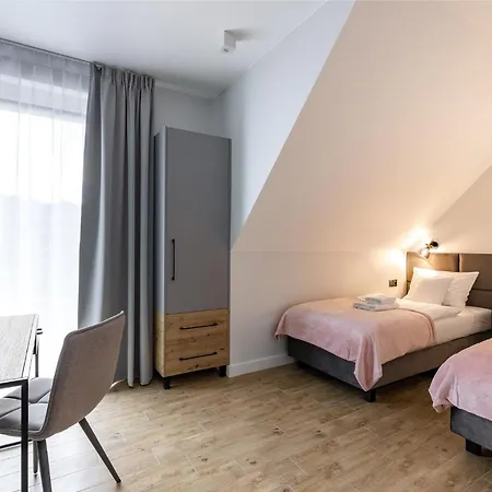 Sniezka Exclusive 公寓 *