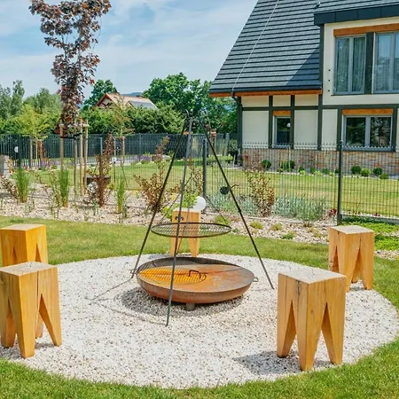 Sniezka Exclusive 公寓 *